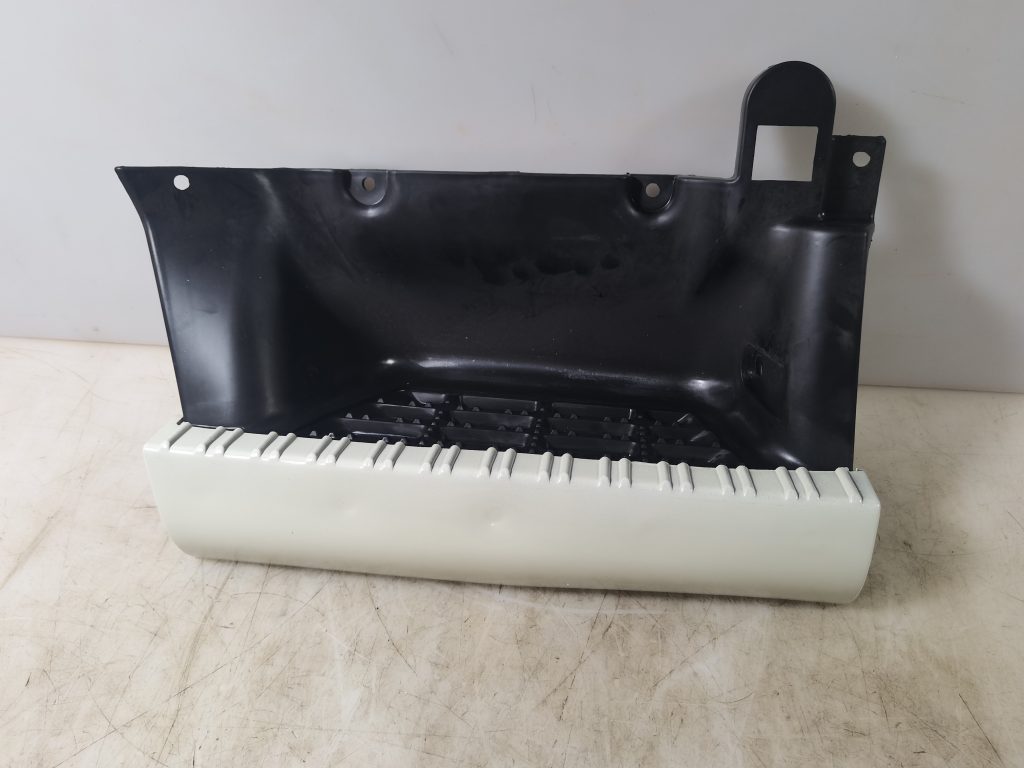 Подножка кабины правая узкая Фотон 1069/1041/1049а/1049с/1039/1061 Foton