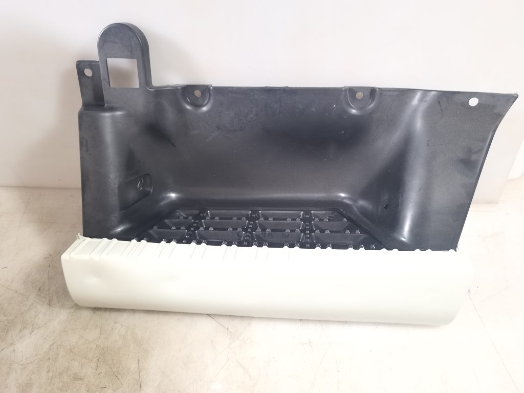 Подножка кабины левая узкая Фотон 1069/1041/1049а/1049с/1039/1061 Foton