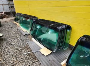 Стекло лобовое Isuzu NPR75/NQR90, Jac N75/N80/N120 Камаз Компас 12/9 Kmk Glass